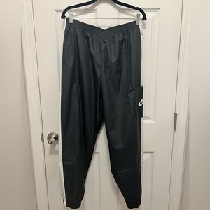 Nike Baggy Pants